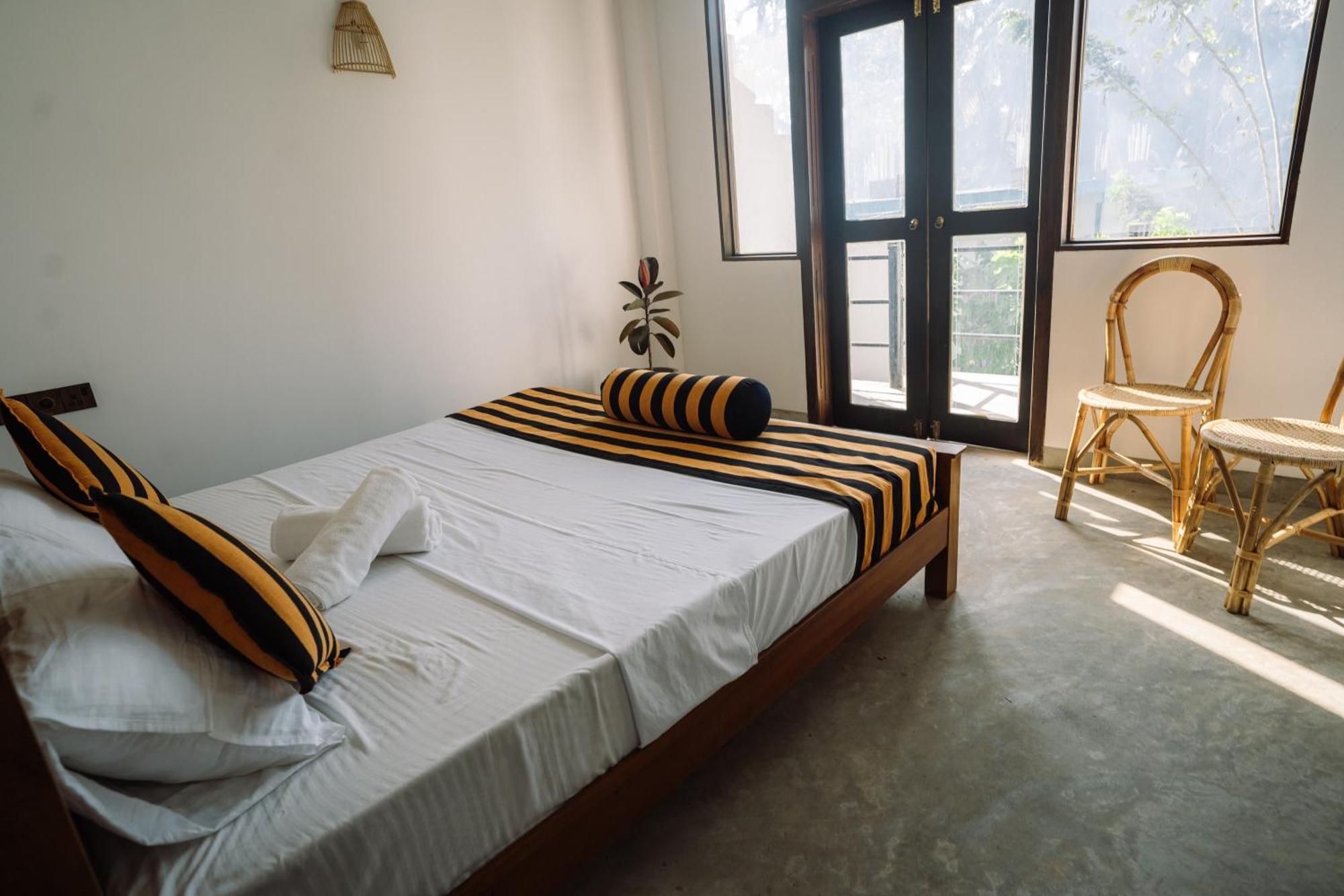 Chill Vibes Hiriketiya Hostel Zuid-Dikwella Buitenkant foto